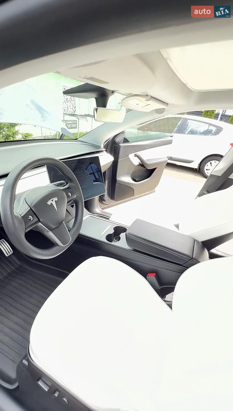 2021 Tesla Model Y - мініатюра 8