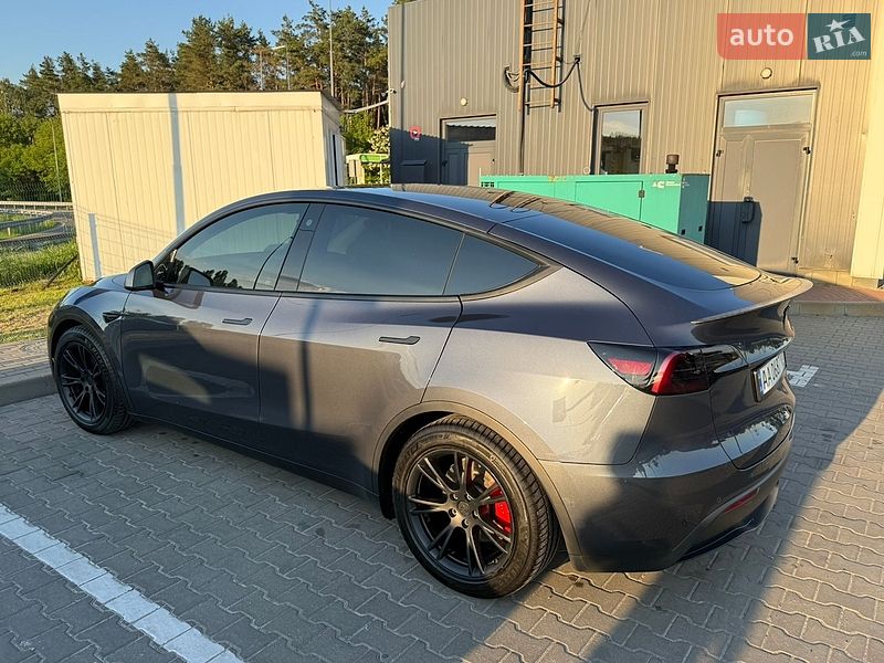 Позашляховик / Кросовер Tesla Model Y 2022 в Києві