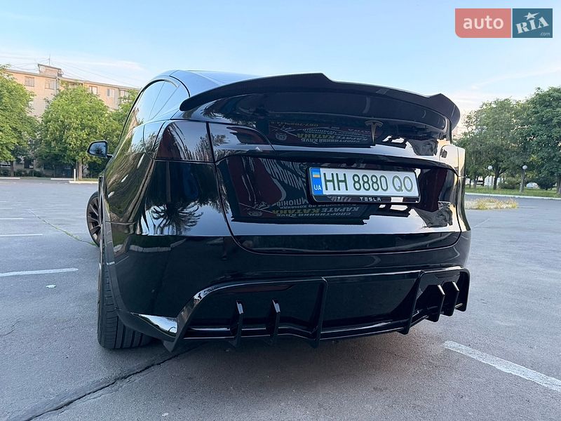 Внедорожник / Кроссовер Tesla Model Y 2023 в Великодолинском