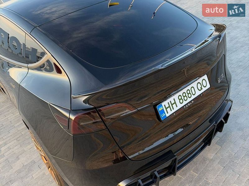 Внедорожник / Кроссовер Tesla Model Y 2023 в Великодолинском