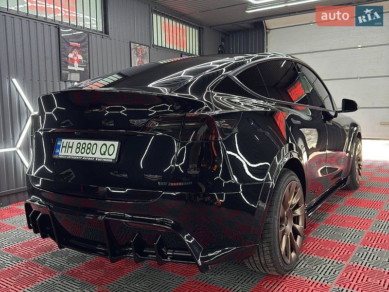 Внедорожник / Кроссовер Tesla Model Y 2023 в Великодолинском