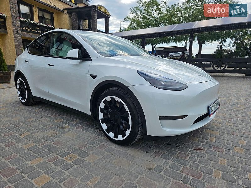Позашляховик / Кросовер Tesla Model Y 2022 в Тернополі