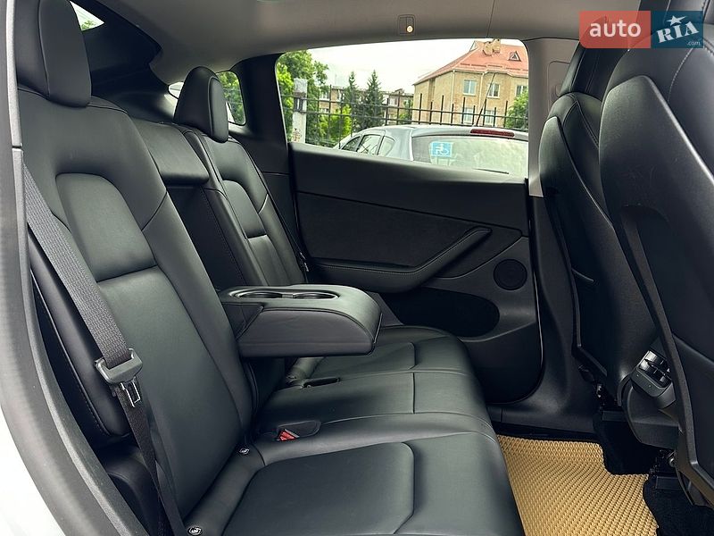 Внедорожник / Кроссовер Tesla Model Y 2022 в Броварах
