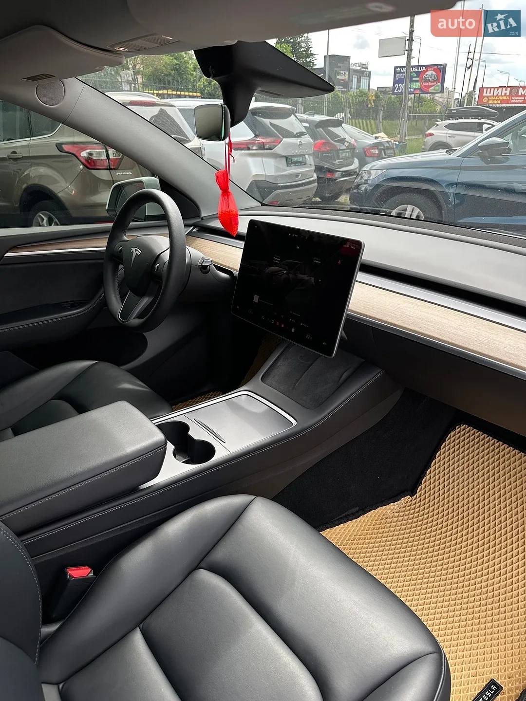 2022 Tesla Model Y - мініатюра 19