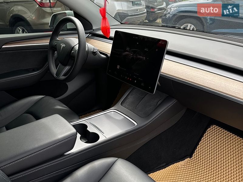 Внедорожник / Кроссовер Tesla Model Y 2022 в Броварах