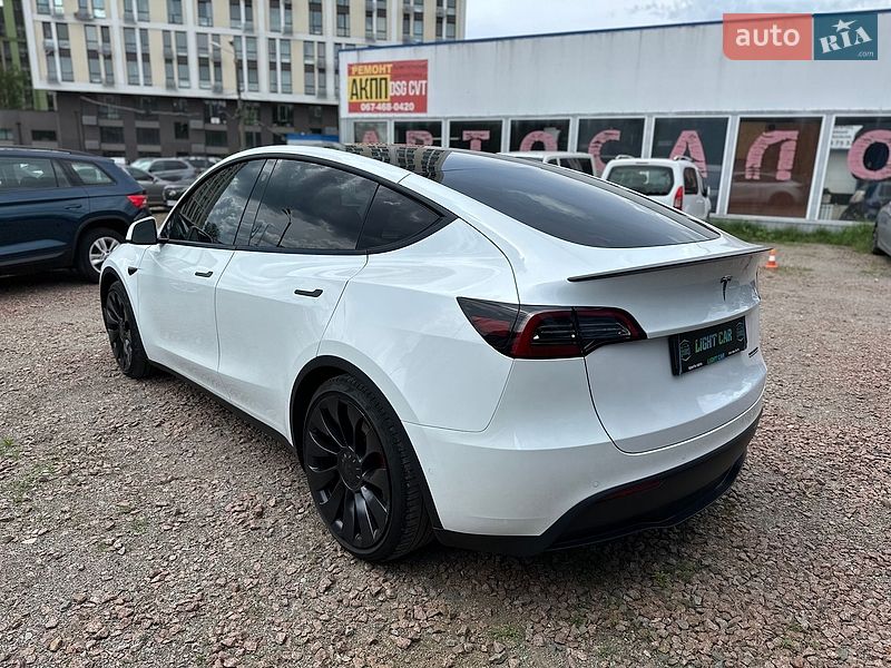 Внедорожник / Кроссовер Tesla Model Y 2022 в Броварах