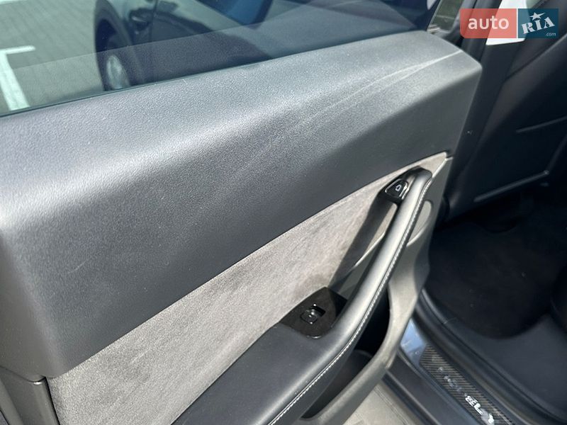 Внедорожник / Кроссовер Tesla Model Y 2020 в Одессе