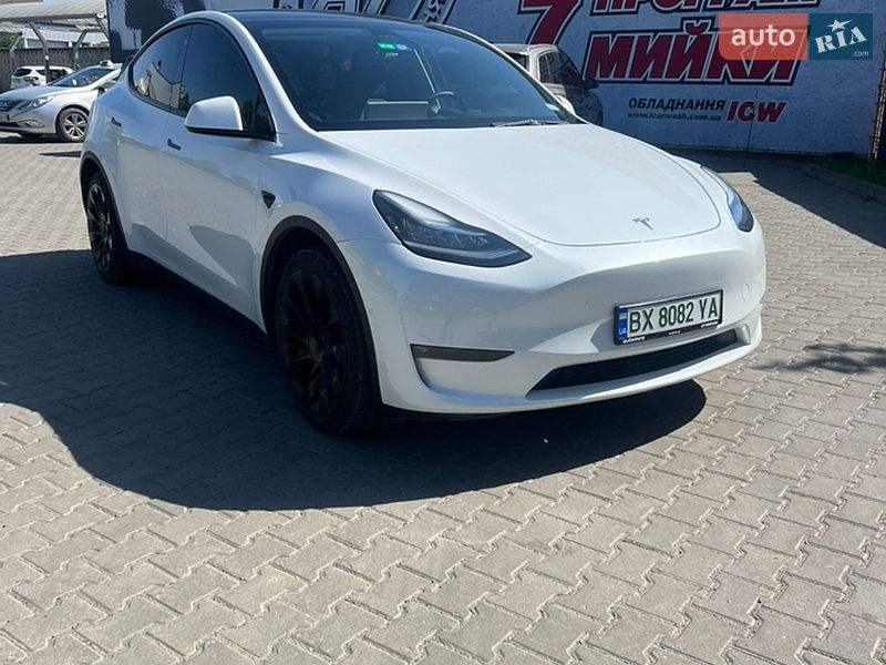 Позашляховик / Кросовер Tesla Model Y 2021 в Хмельницькому