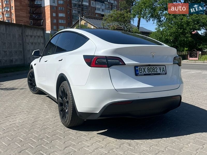 Позашляховик / Кросовер Tesla Model Y 2021 в Хмельницькому