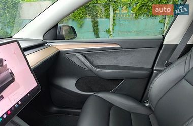Позашляховик / Кросовер Tesla Model Y 2023 в Києві