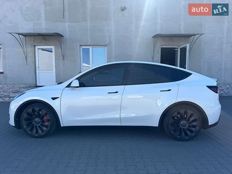 Внедорожник / Кроссовер Tesla Model Y 2022 в Луцке