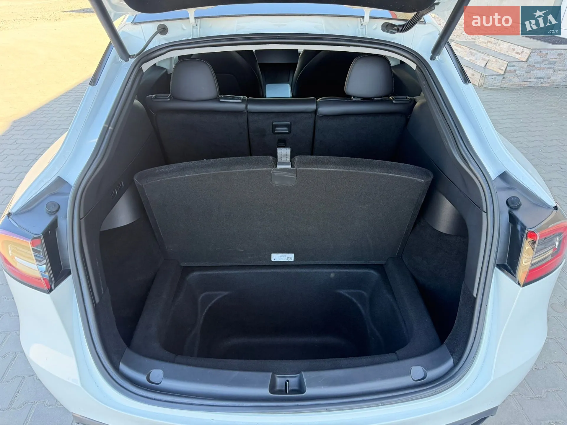2022 Tesla Model Y - мініатюра 33