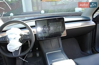 Внедорожник / Кроссовер Tesla Model Y 2025 в Луцке
