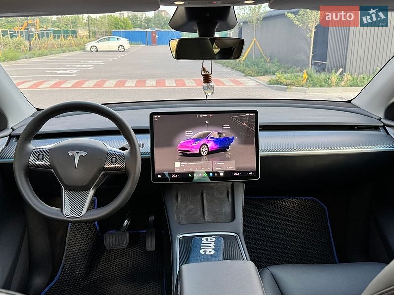 Позашляховик / Кросовер Tesla Model Y 2023 в Києві