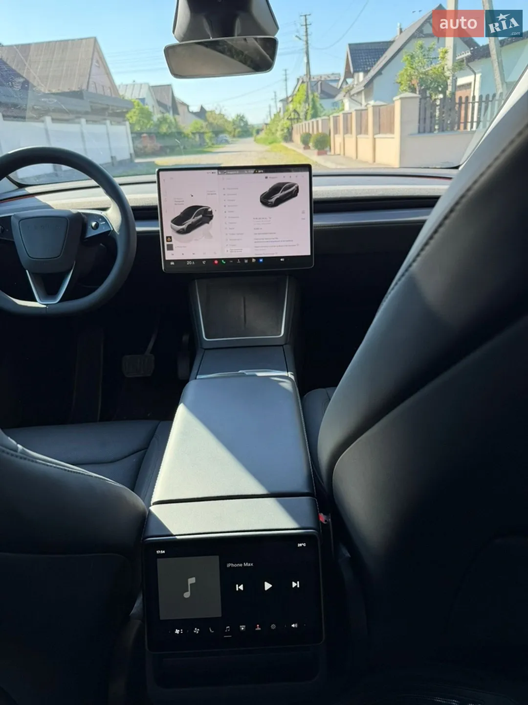 2025 Tesla Model Y - мініатюра 14