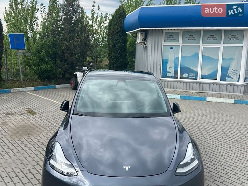 Позашляховик / Кросовер Tesla Model Y 2021 в Львові