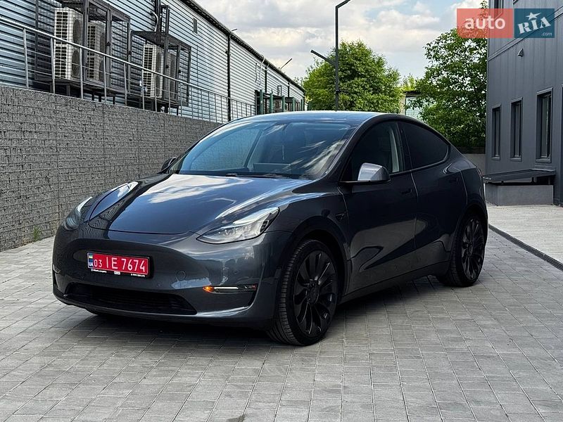 Позашляховик / Кросовер Tesla Model Y 2020 в Луцьку