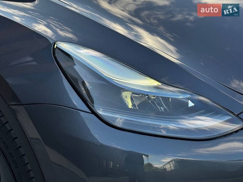 Позашляховик / Кросовер Tesla Model Y 2020 в Луцьку