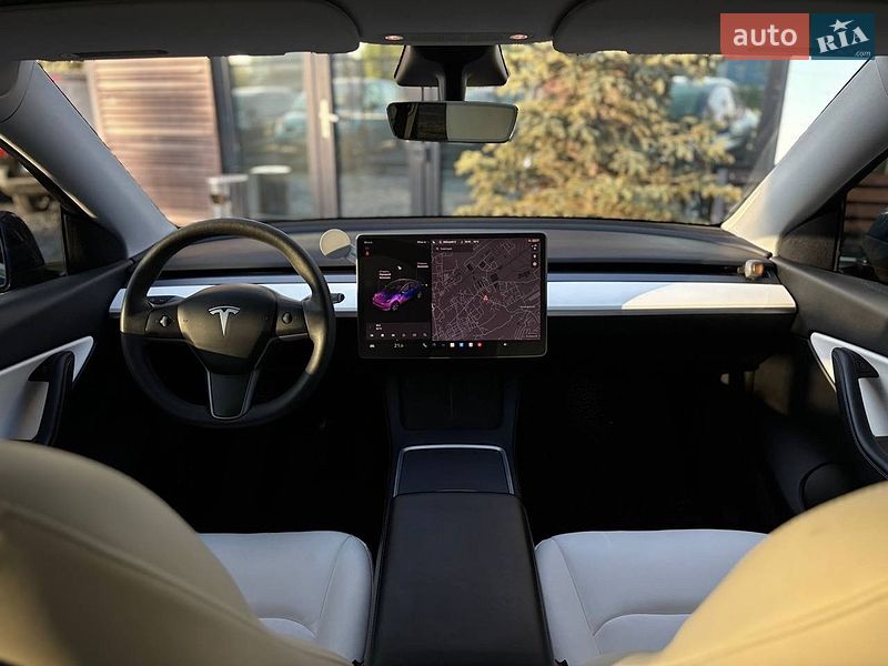 Внедорожник / Кроссовер Tesla Model Y 2021 в Львове