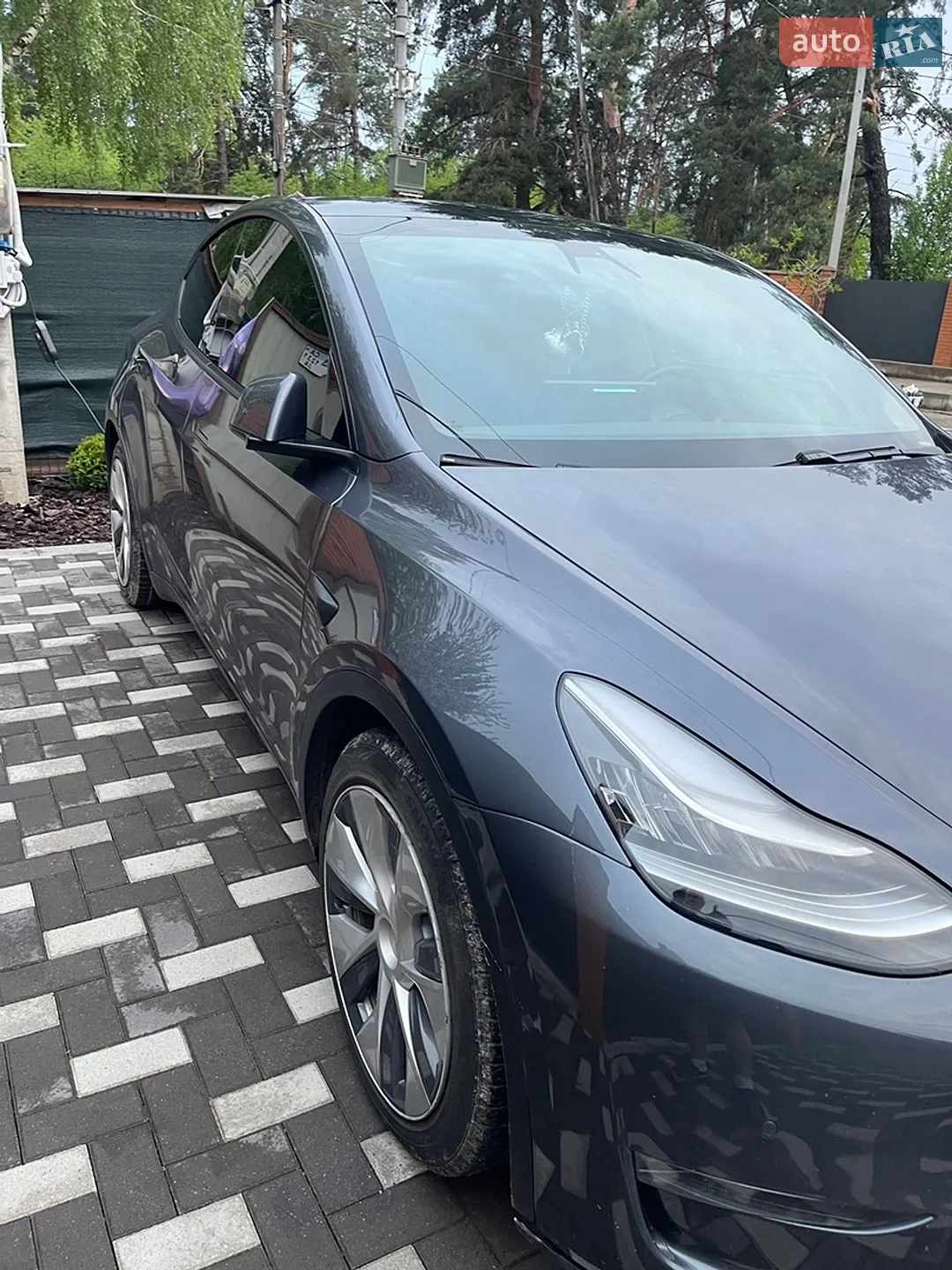 2020 Tesla Model Y - мініатюра 3
