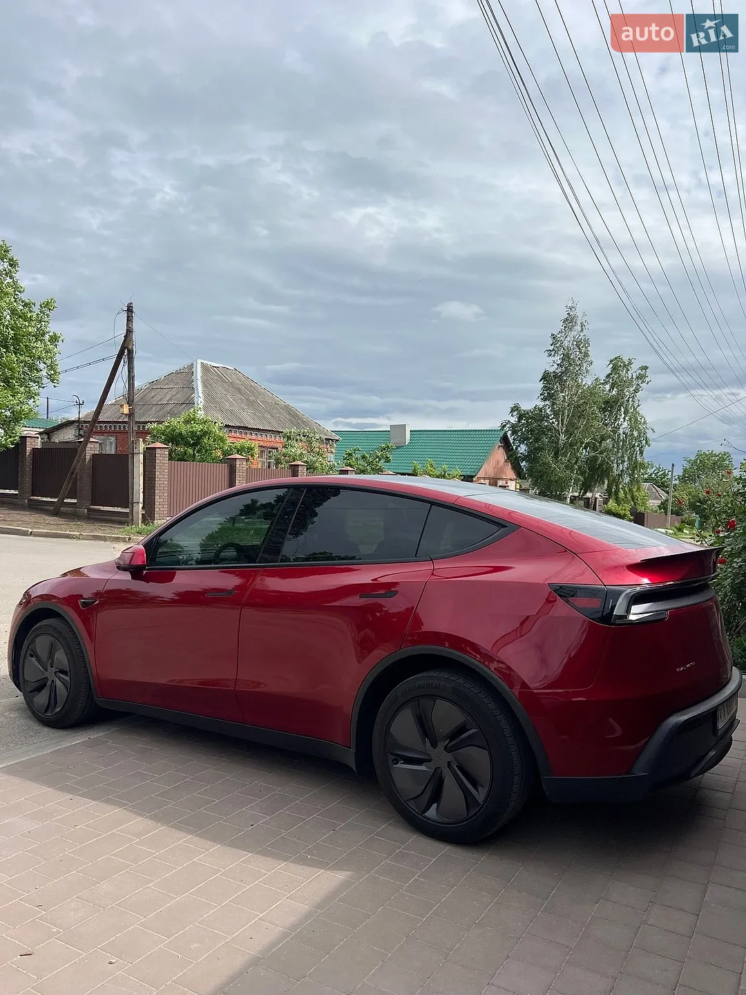 2025 Tesla Model Y - мініатюра 4