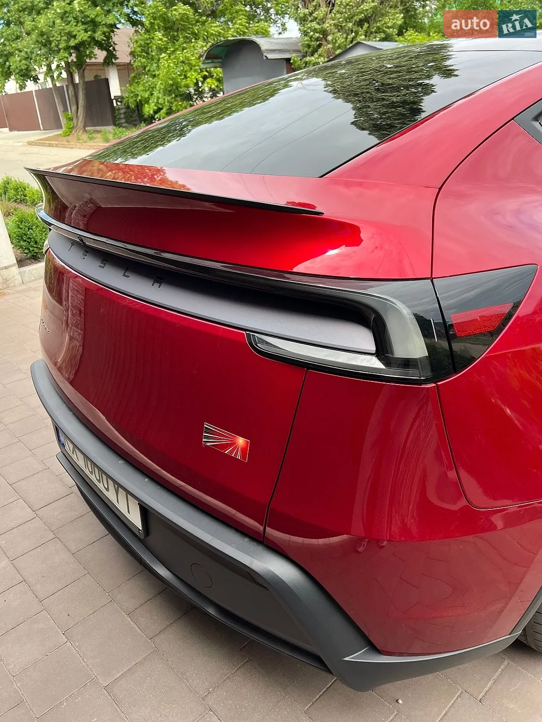 2025 Tesla Model Y - мініатюра 6