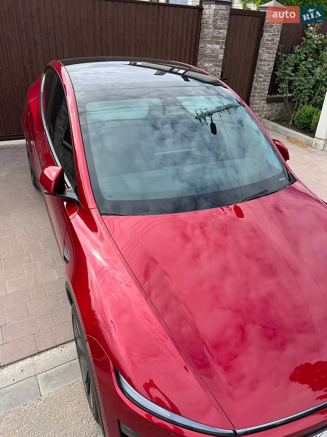 2025 Tesla Model Y - мініатюра 10