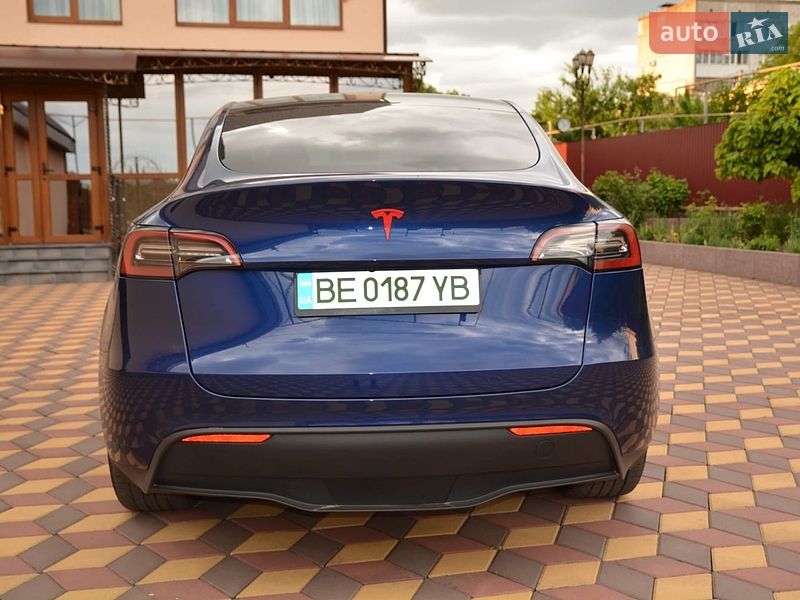 Внедорожник / Кроссовер Tesla Model Y 2023 в Первомайске