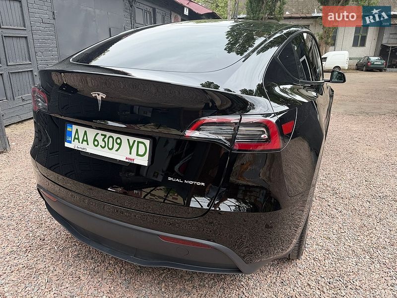 Позашляховик / Кросовер Tesla Model Y 2023 в Києві
