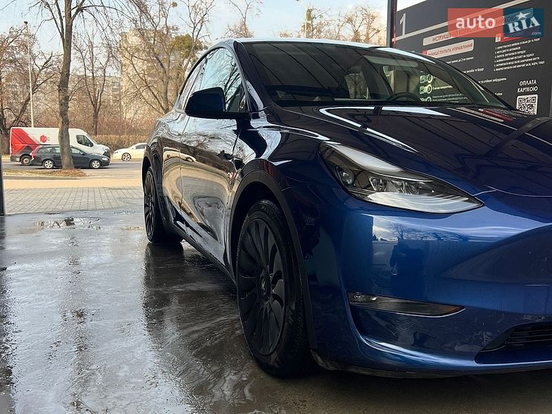 Позашляховик / Кросовер Tesla Model Y 2020 в Львові