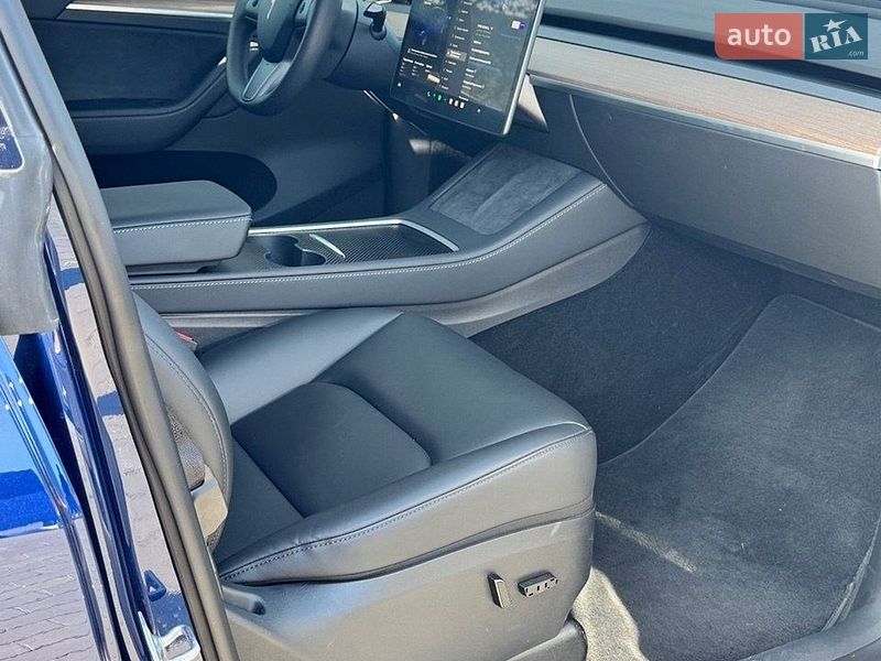 Внедорожник / Кроссовер Tesla Model Y 2023 в Одессе