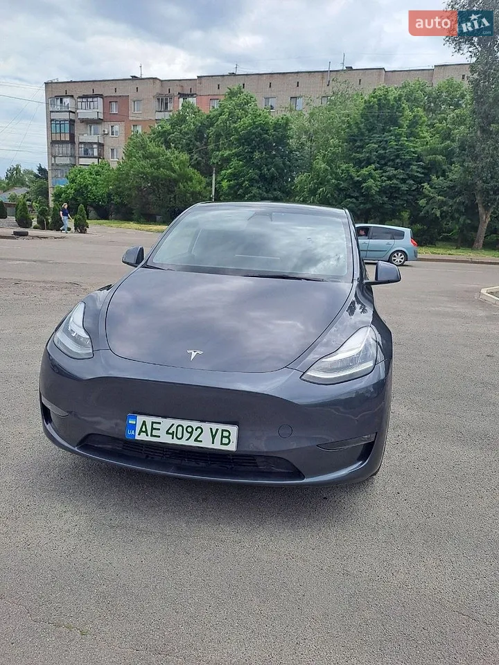 2021 Tesla Model Y - мініатюра 8