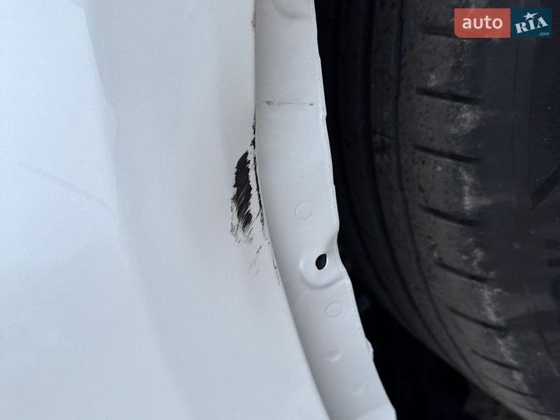 Позашляховик / Кросовер Tesla Model Y 2023 в Рівному