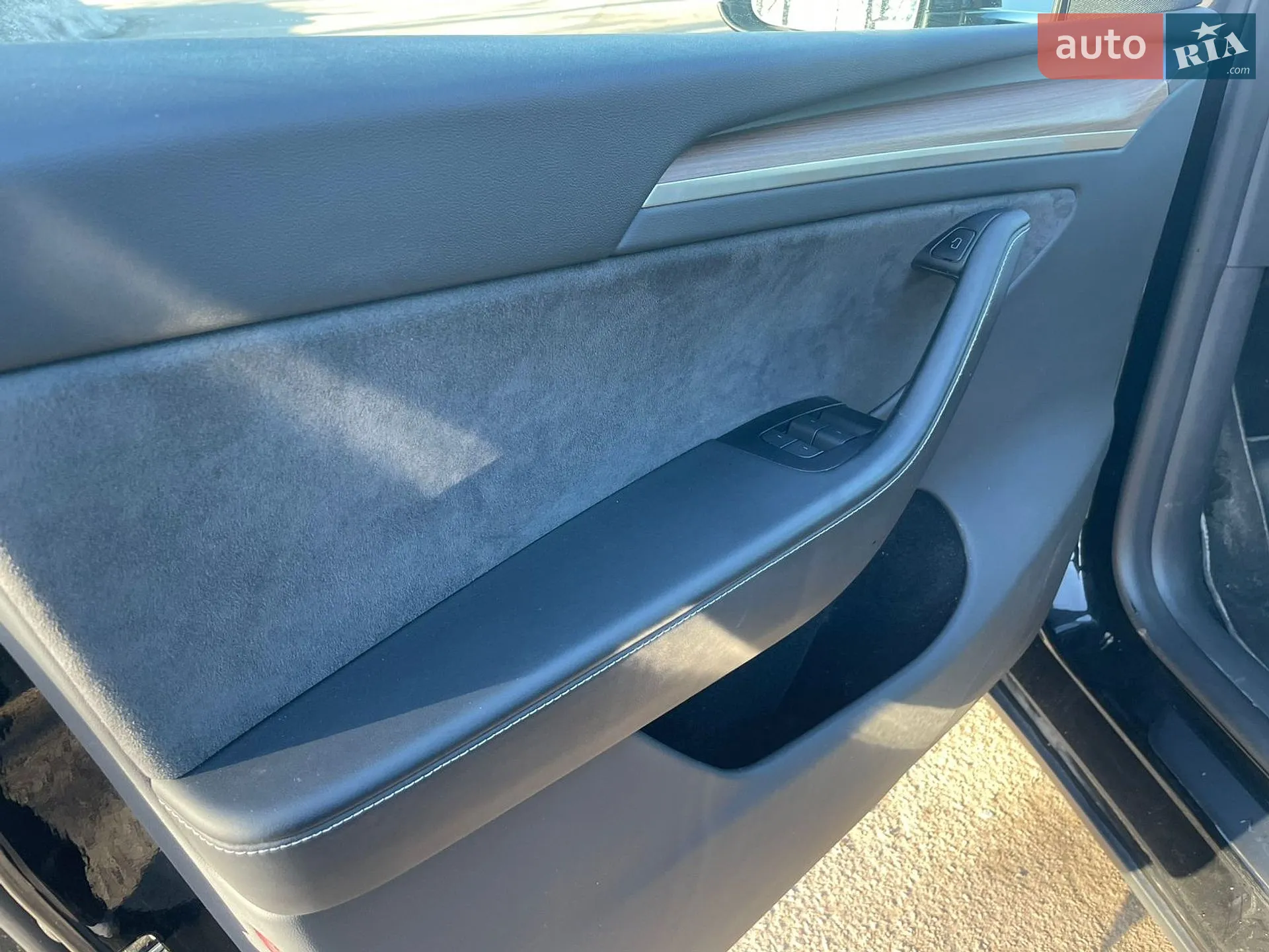 2024 Tesla Model Y - мініатюра 15