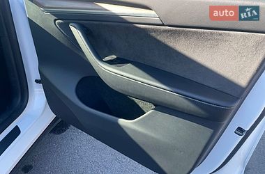 Позашляховик / Кросовер Tesla Model Y 2024 в Рівному