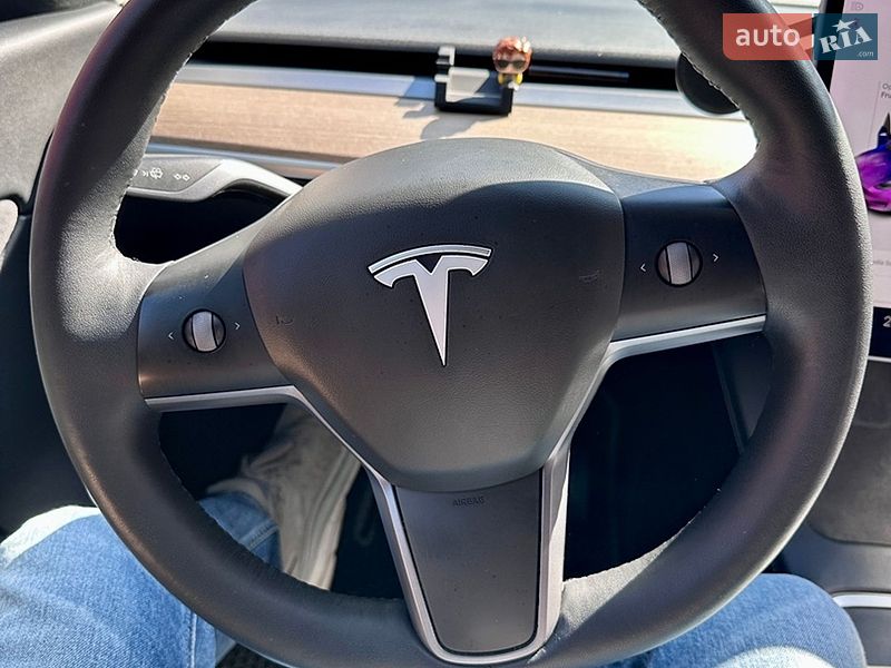 Позашляховик / Кросовер Tesla Model Y 2021 в Львові