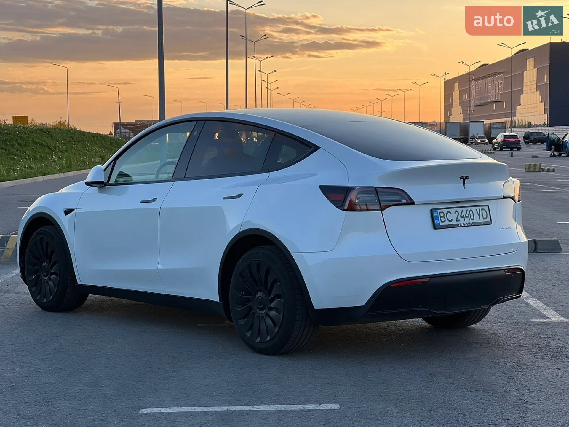 2023 Tesla Model Y - мініатюра 4