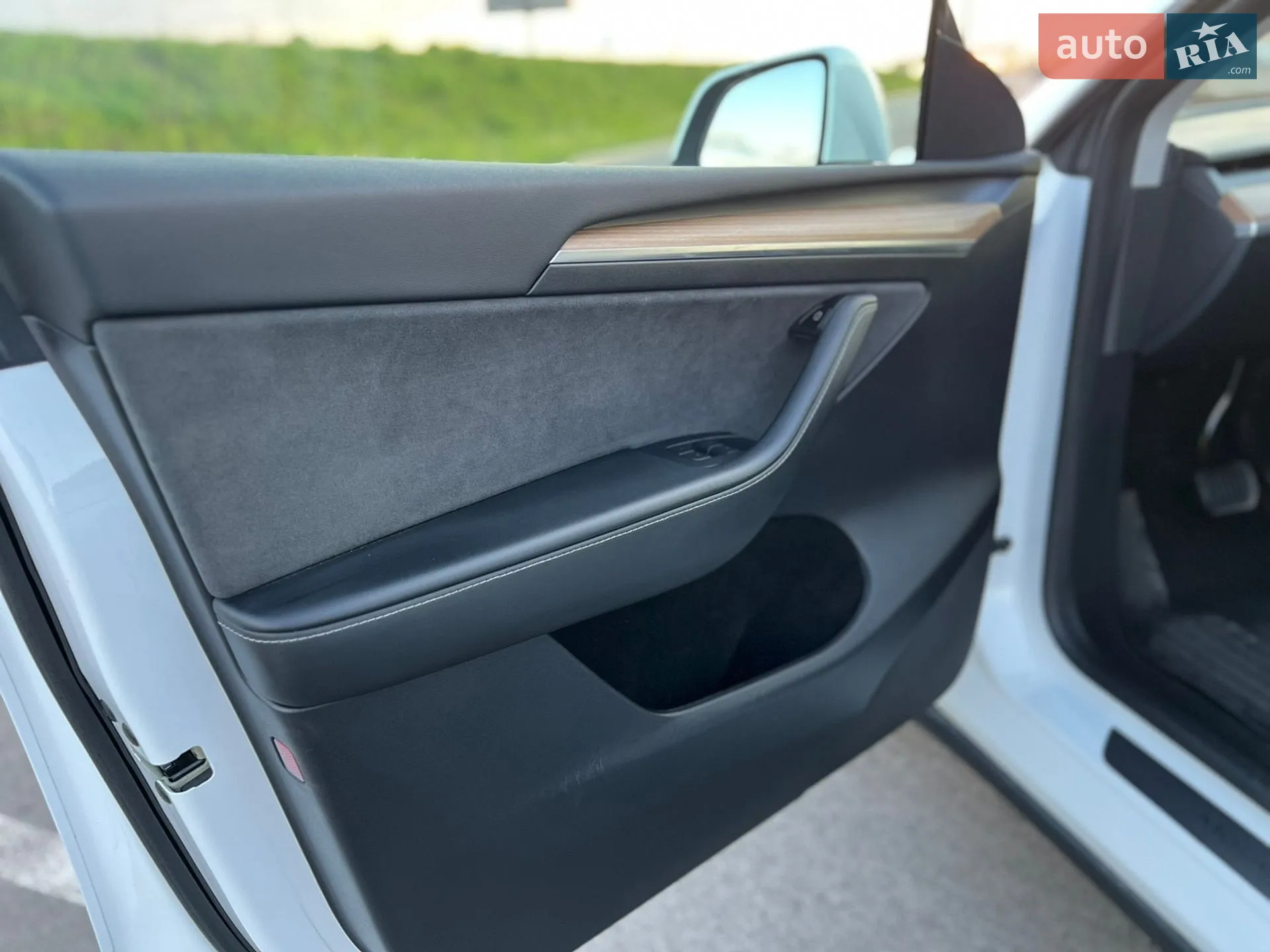 2023 Tesla Model Y - мініатюра 15