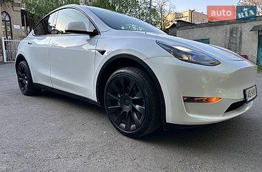 Позашляховик / Кросовер Tesla Model Y 2024 в Києві