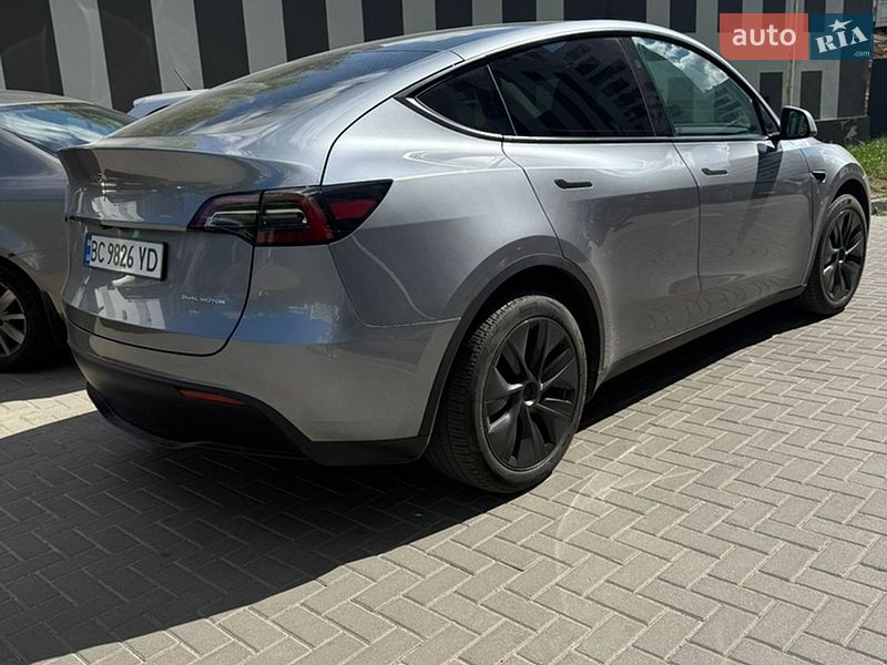 Позашляховик / Кросовер Tesla Model Y 2024 в Львові