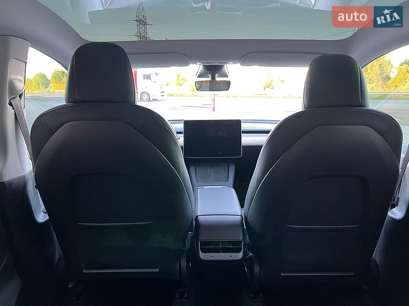 Позашляховик / Кросовер Tesla Model Y 2023 в Луцьку