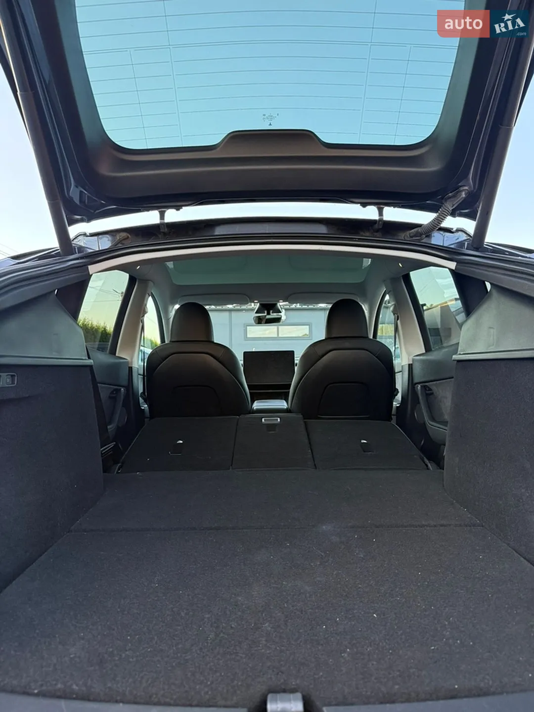 2023 Tesla Model Y - мініатюра 16