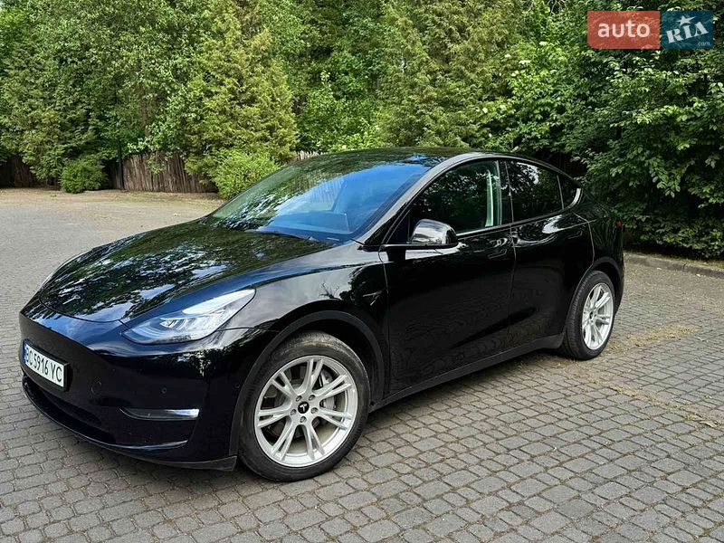 Внедорожник / Кроссовер Tesla Model Y 2021 в Львове