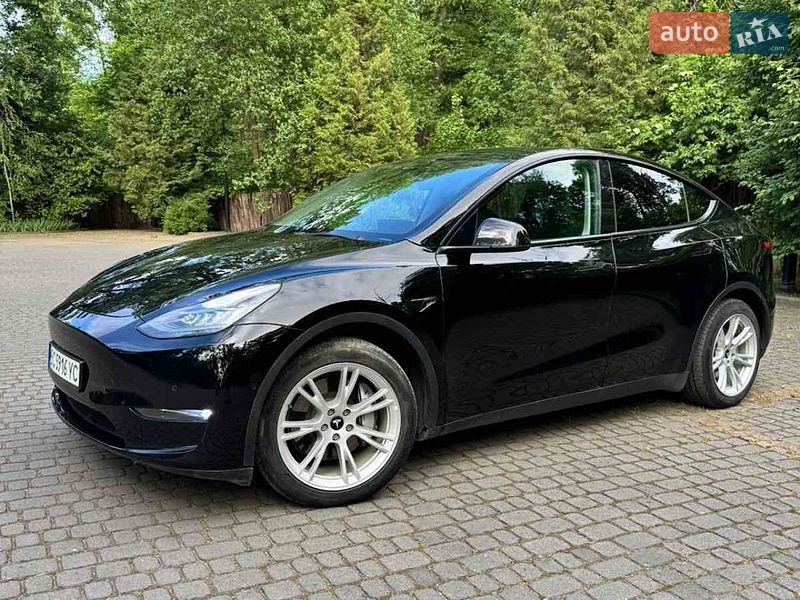 Внедорожник / Кроссовер Tesla Model Y 2021 в Львове