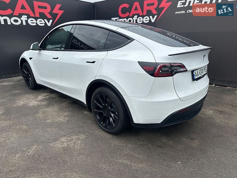 Внедорожник / Кроссовер Tesla Model Y 2023 в Киеве