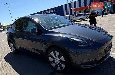 Внедорожник / Кроссовер Tesla Model Y 2023 в Киеве