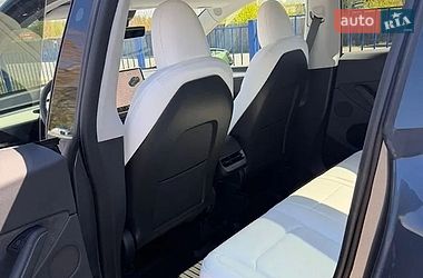 Внедорожник / Кроссовер Tesla Model Y 2023 в Киеве
