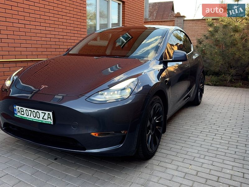 Tesla Model Y 2023