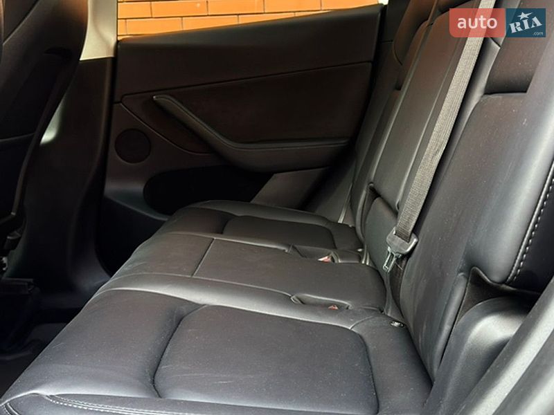 Внедорожник / Кроссовер Tesla Model Y 2023 в Виннице