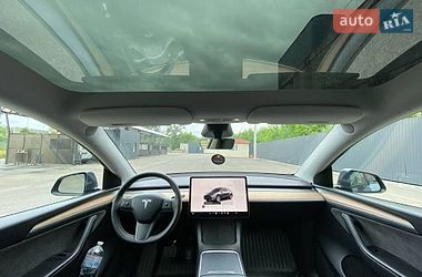 Позашляховик / Кросовер Tesla Model Y 2023 в Дніпрі